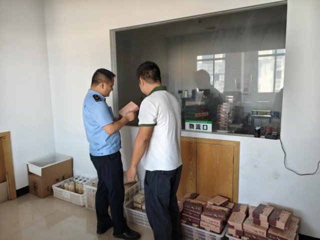湘潭县市场监管局深入湘莲企业开展专项检查