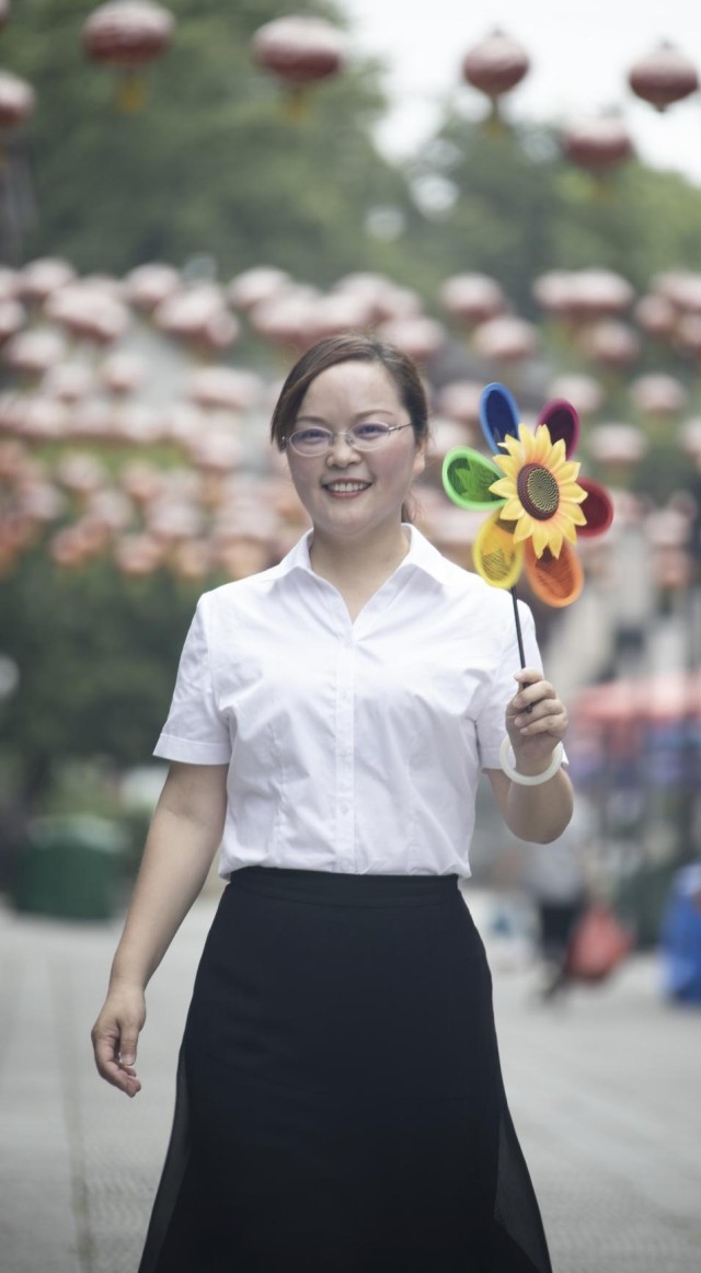 何红英  雨湖区韶西逸夫小学党支部书记、校长.jpg