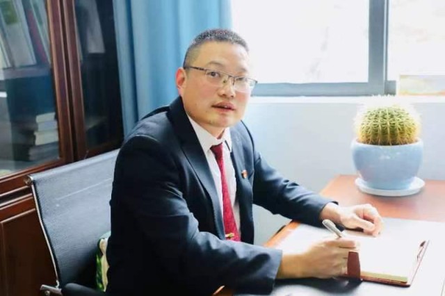 曾大治.jpg