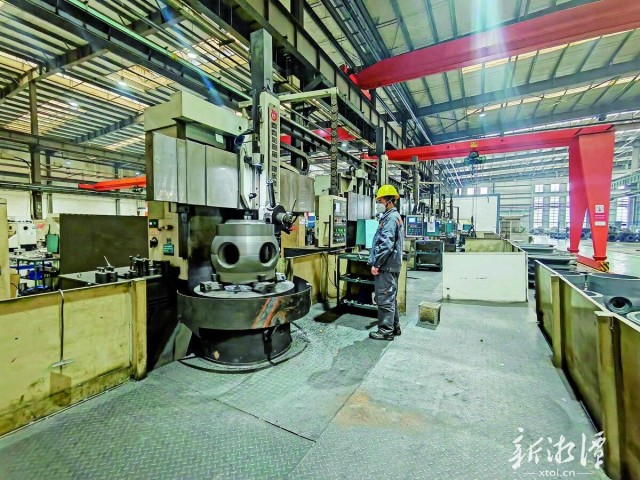 600-xxt2025-02-07～1｜利欧集团湖南泵业有限公司在2月4日（正月初七）已全面复工，正全力生产追赶订单。 （本报记者 马贵 摄）b327.jpg